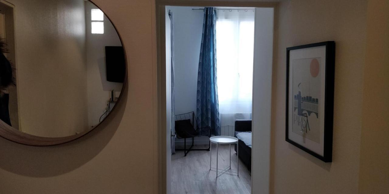 Modern 1 Bedroom Apartment Near The Metro. Іврі-сюр-Сен Екстер'єр фото